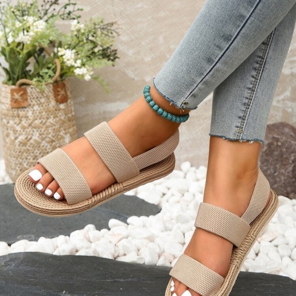 SHEIN Cream Sandals with Elastic Straps and Textured Sole - Picture 2 of 4
